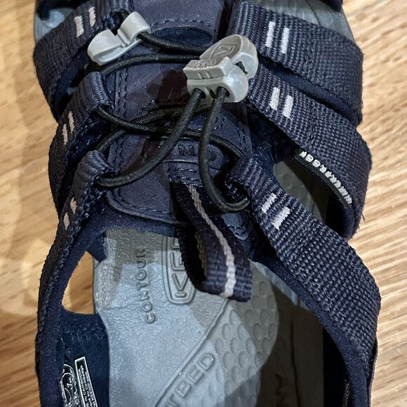 Keen Newport Closed Toe Sandals for Teens / Men Size 8 Excellent Condition - Picture 7 of 9